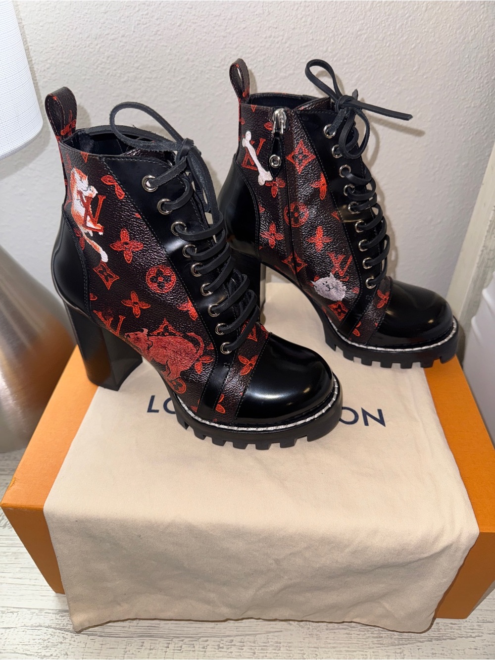 Louis Vuitton Limited Edition Catogram Star Trail Ankle Boots – Size 37.5 - Picture 1 of 12